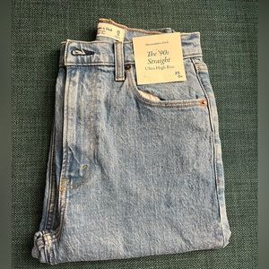 COPY - Abercrombie The 90s straight: ultra high rise